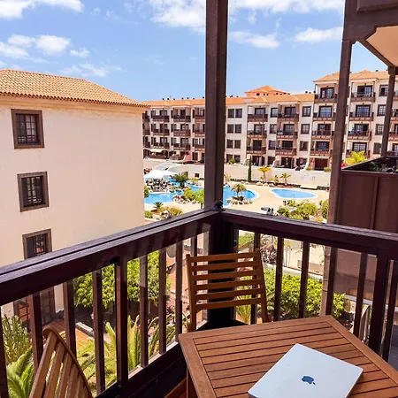 Апартаменты Magnificent Balcon With Sea And Pool View